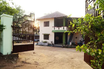 holly-cottage-3.jpg