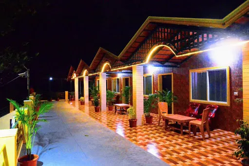 sun-house-swimming-pool-chikmagalur-19.jpg