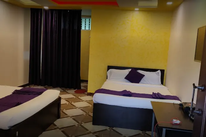 sun-house-swimming-pool-chikmagalur-6.png