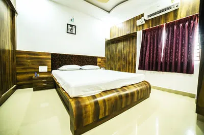 pratham-30_1.jpg