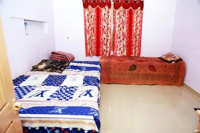 guthi-3.jpg