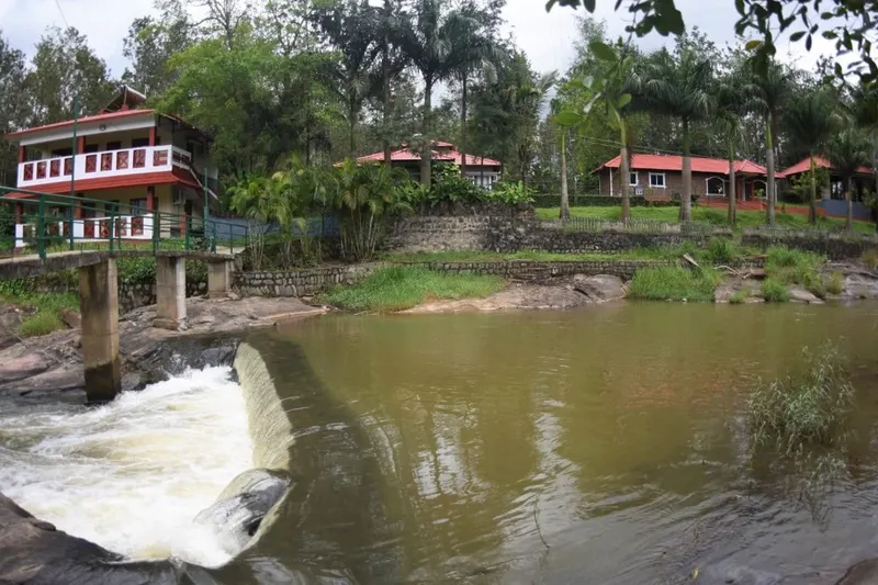 river-leaf-resort-1_1.jpg