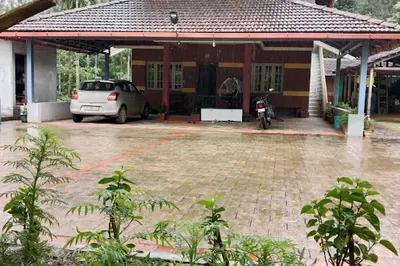 Celery Homestay