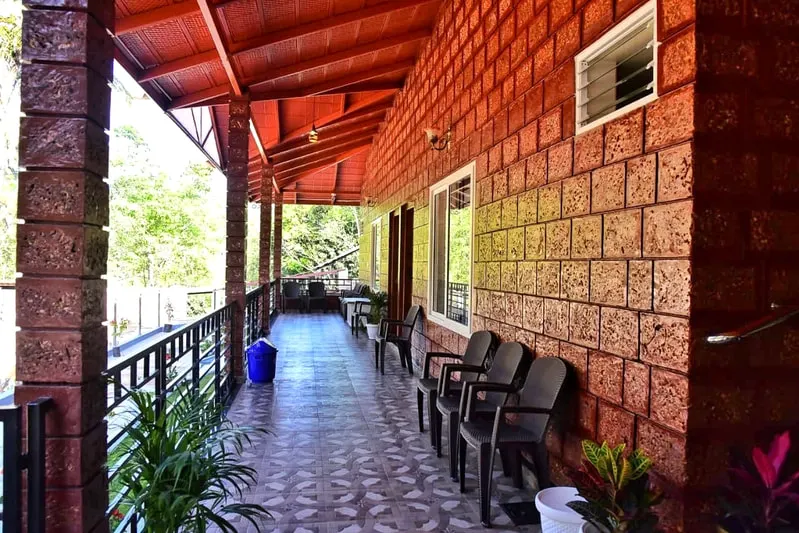halfmoon-house-chikmagalur-homestay-advisor-6_1.jpg