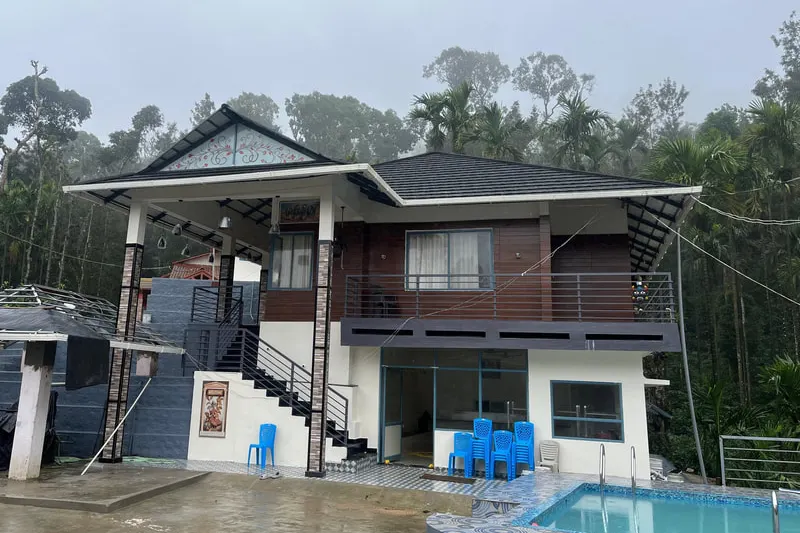 honeyrock-homestay-aaira-3.jpg