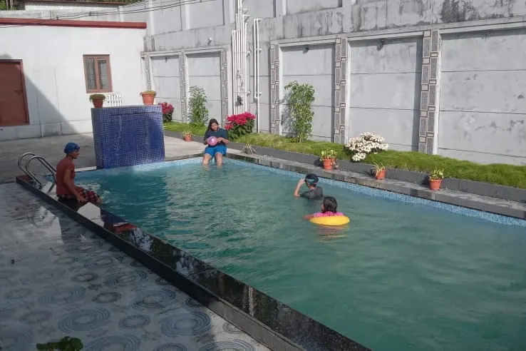 seeblick-homestay-advisor-with-swimming-pool-5.jpg