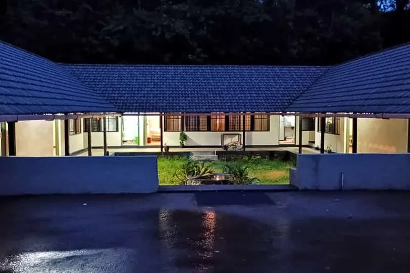 fallsview-retreat-homestay-advisor-madikeri-2_orig.png