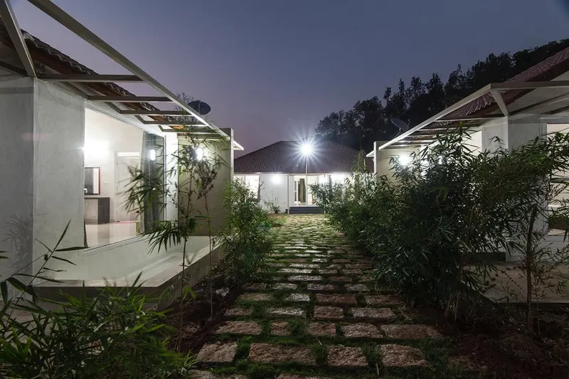 crape-jasmine-homestay-advisor-chikmagalur-10_orig.jpeg