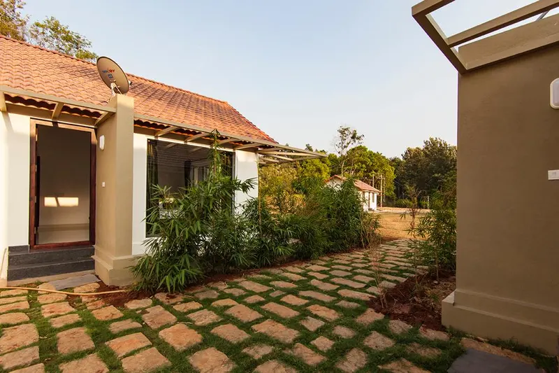 crape-jasmine-homestay-advisor-chikmagalur-16_orig.jpeg