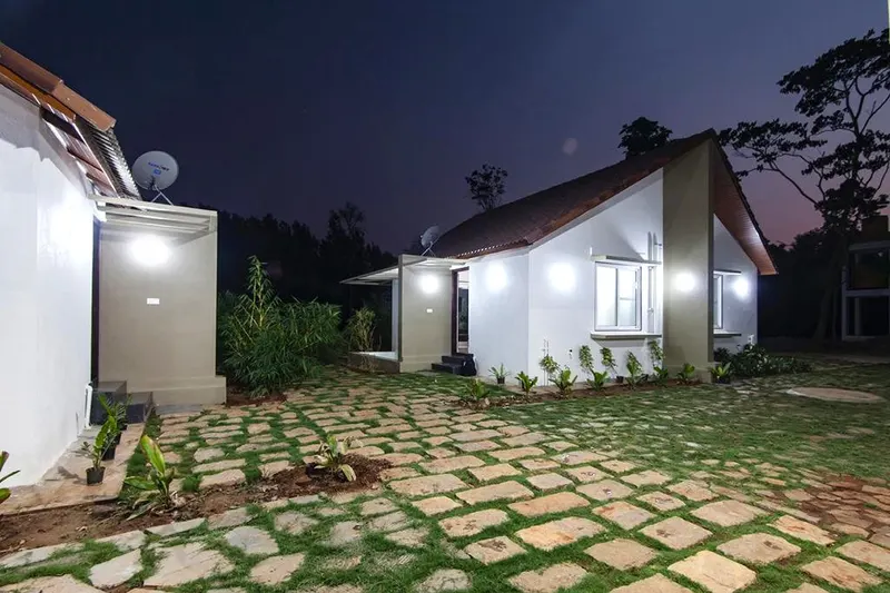 crape-jasmine-homestay-advisor-chikmagalur-2_orig.jpeg