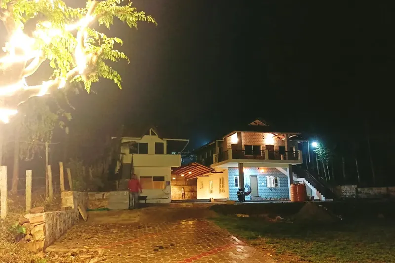 heaven-springs-homestay-advisor-chikmagalur-4_orig.jpeg