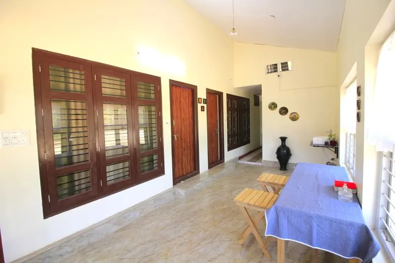 little-court-homestay-advisor-belur-7_orig.jpeg