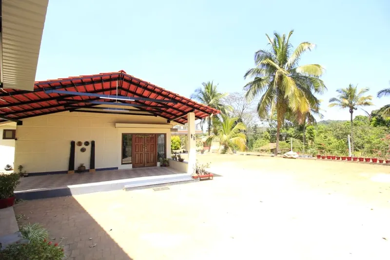 little-court-homestay-advisor-belur-6_orig.jpeg