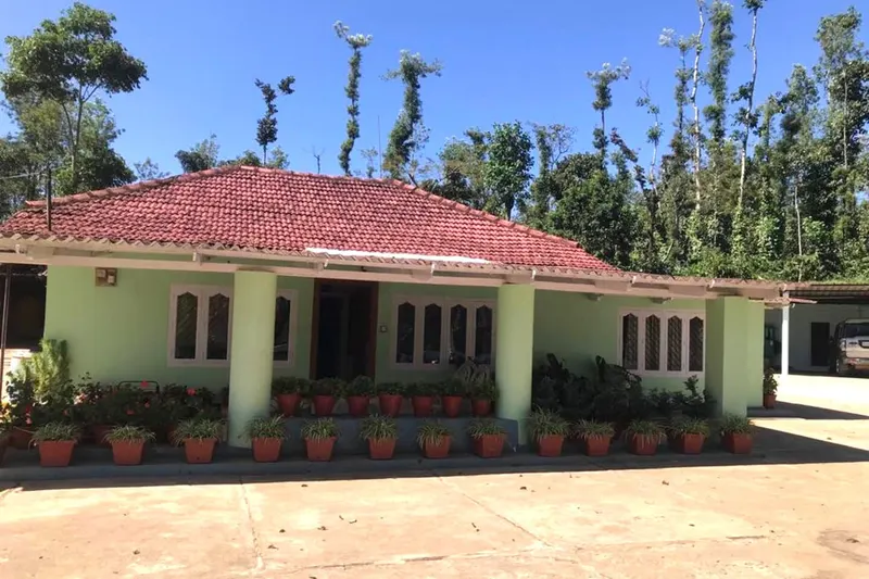spot-homestay-ha-sakleshpura-19_orig.jpeg