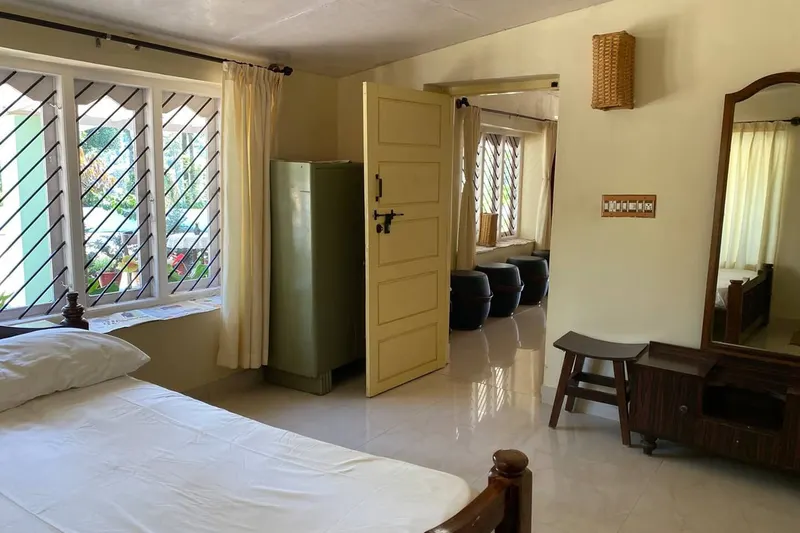 spot-homestay-ha-sakleshpura-10_orig.jpeg
