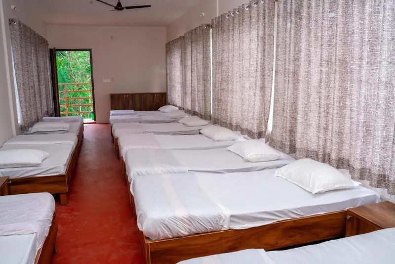 alpine-chalet-homestay-advsior-sakleshpur-7_orig.jpg