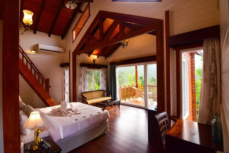 essence-retreat-luxury-wood-house-1_orig.jpg