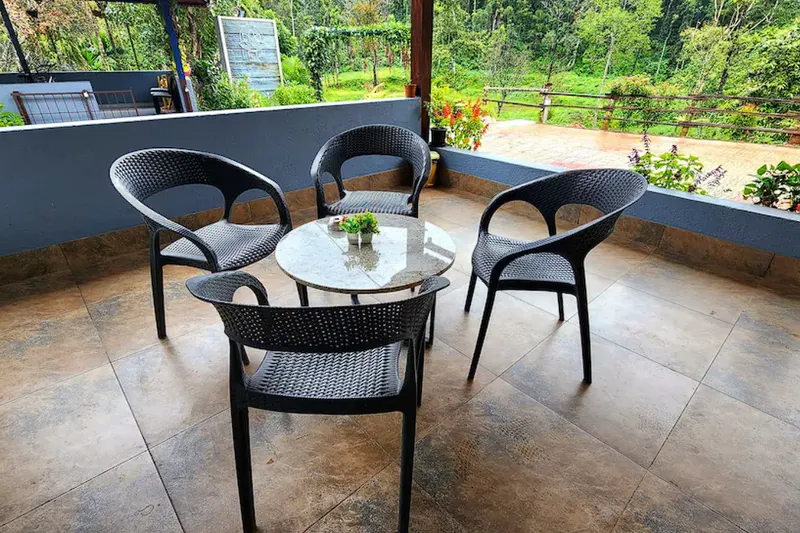 calm-water-retreat-homestay-advisor-sakleshpura-10_1_orig.png
