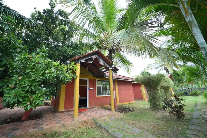 cascading-springs-homestay-advisor-madikeri-15_orig.jpg