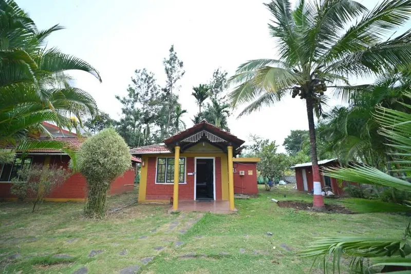 cascading-springs-homestay-advisor-madikeri-9_orig.jpeg