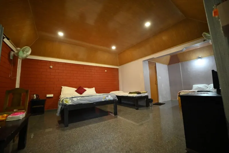 cascading-springs-homestay-advisor-madikeri-17_orig.jpg