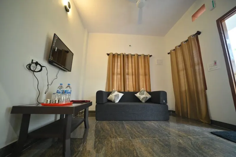 cascading-springs-homestay-advisor-madikeri-2_orig.jpg