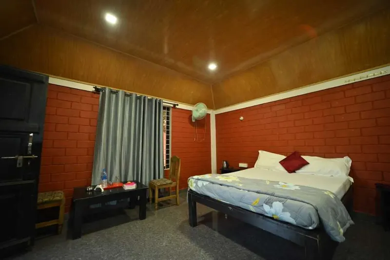 cascading-springs-homestay-advisor-madikeri-6_orig.jpeg