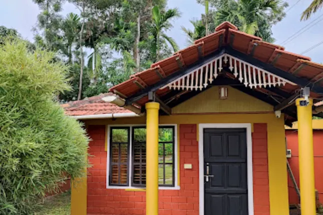 cascading-springs-homestay-advisor-madikeri-3_orig.png