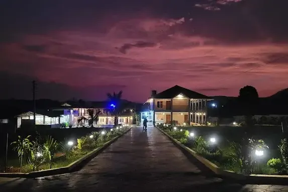emerald-valley-resort-8_1.webp