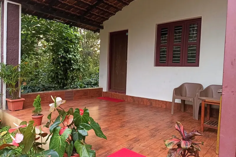 coffee-country-homestay-advisor-chikmagalur-2_orig.jpeg